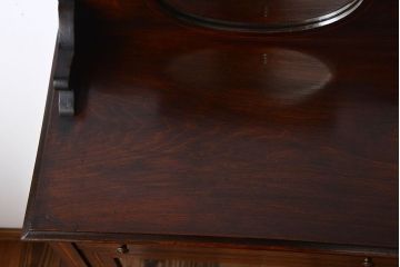 アンティーク家具　イギリスアンティーク　小さなガラスケースキャビネット