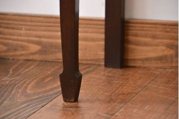 アンティーク家具　イギリスアンティーク　小さなガラスケースキャビネット