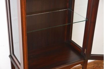 アンティーク家具　イギリスアンティーク　小さなガラスケースキャビネット