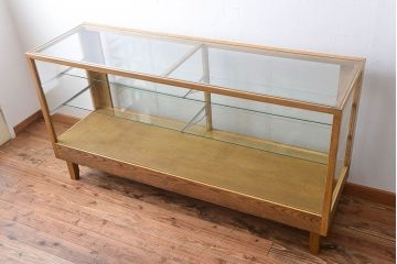 アンティーク家具　アンティーク　古いナラ材の大きな脚付きガラスケース(2)