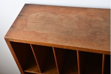 アンティーク家具　イギリスアンティーク　書類棚付き!オーク材の高級16杯引き出し