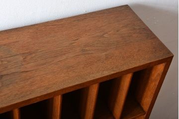 アンティーク家具　イギリスアンティーク　書類棚付き!オーク材の高級16杯引き出し