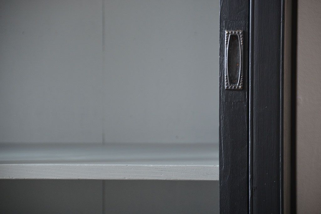 アンティーク家具　大正ロマン　艶消しブラックペイント引き出し15杯収納棚