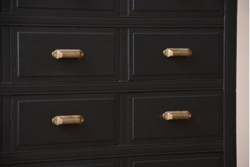 アンティーク家具　大正ロマン　艶消しブラックペイント引き出し15杯収納棚