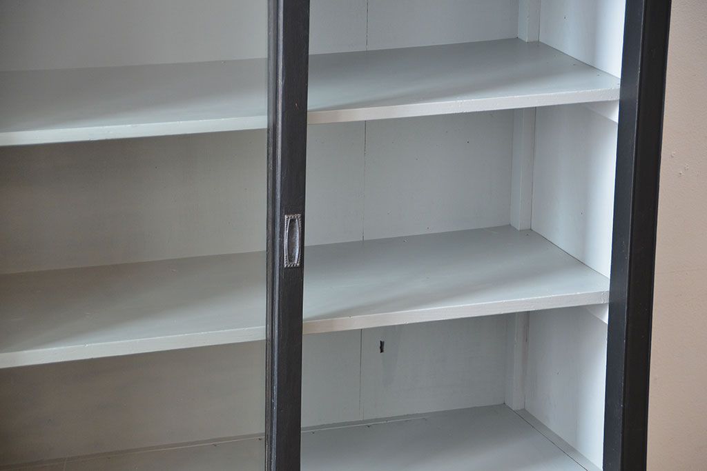 アンティーク家具　大正ロマン　艶消しブラックペイント引き出し15杯収納棚