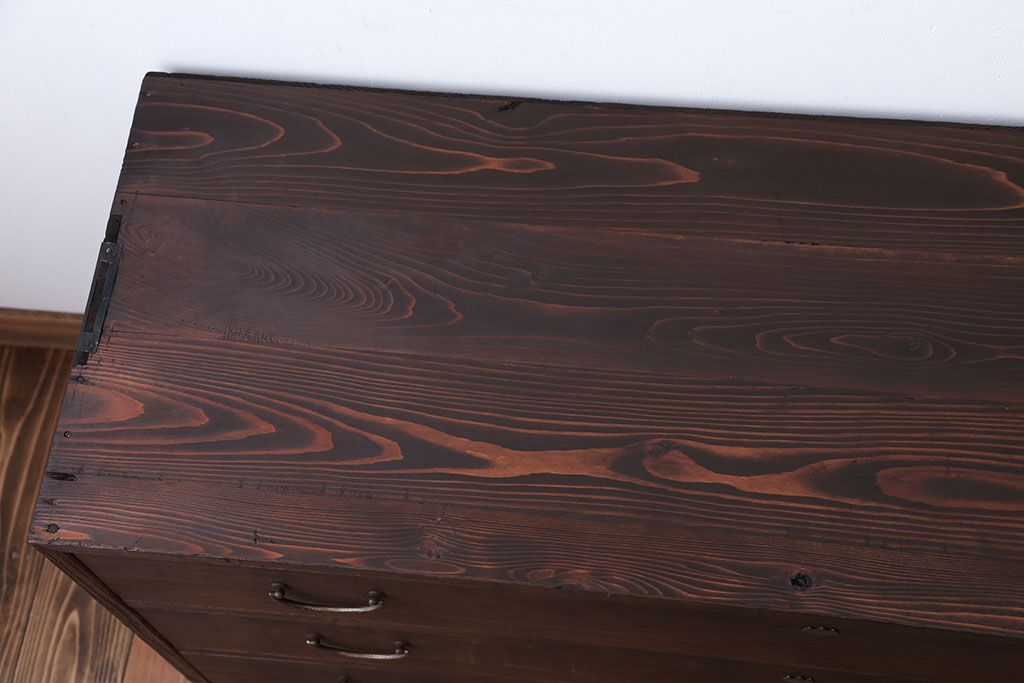 アンティーク家具　アンティーク　古い桐材の3杯衣装箪笥(桐箪笥、桐たんす)