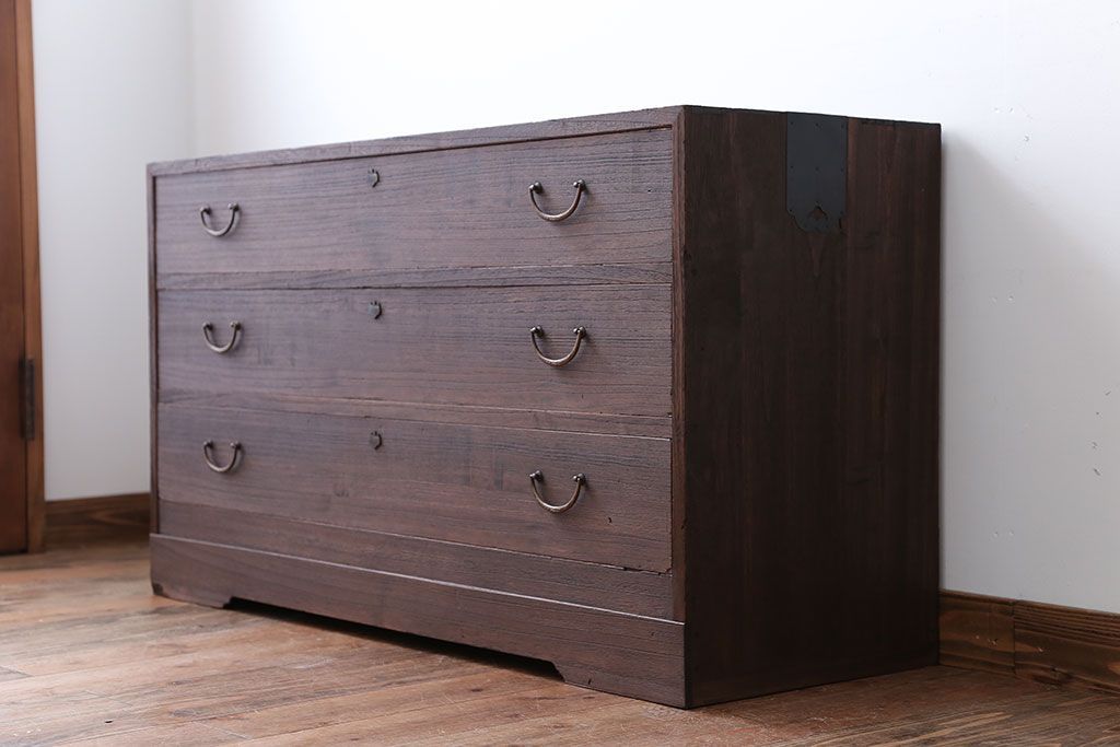 アンティーク家具　アンティーク　古い桐材の3杯衣装箪笥(桐箪笥、桐たんす)