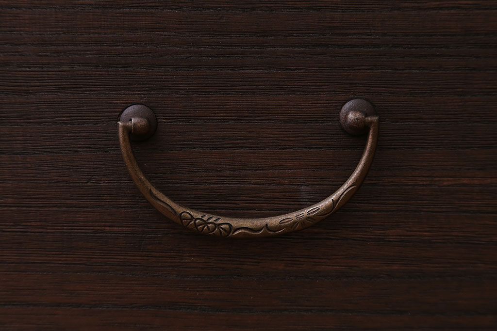 アンティーク家具　アンティーク　古い桐材の3杯衣装箪笥(桐箪笥、桐たんす)