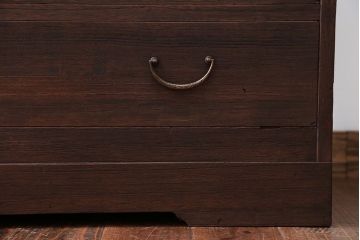 アンティーク家具　アンティーク　古い桐材の3杯衣装箪笥(桐箪笥、桐たんす)