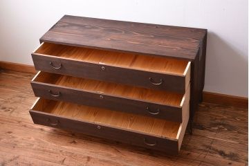 アンティーク家具　アンティーク　古い桐材の鉄脚付きローチェスト(1)