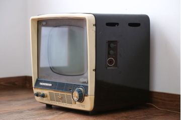 昭和レトロ　古いオンキョー(ONKYO)真空管テレビ(ジャンク品)