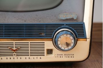 昭和レトロ　古いオンキョー(ONKYO)真空管テレビ(ジャンク品)