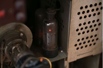 昭和レトロ　古いオンキョー(ONKYO)真空管テレビ(ジャンク品)