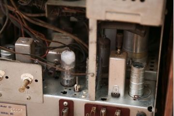 昭和レトロ　古いオンキョー(ONKYO)真空管テレビ(ジャンク品)