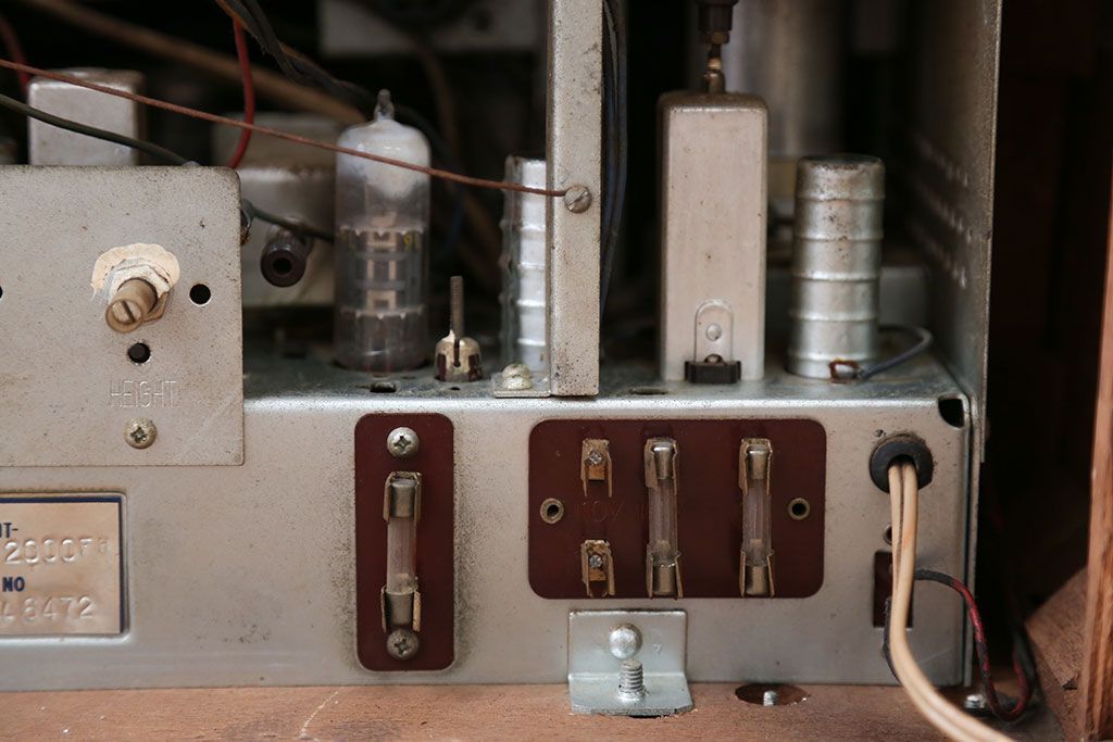 昭和レトロ　古いオンキョー(ONKYO)真空管テレビ(ジャンク品)