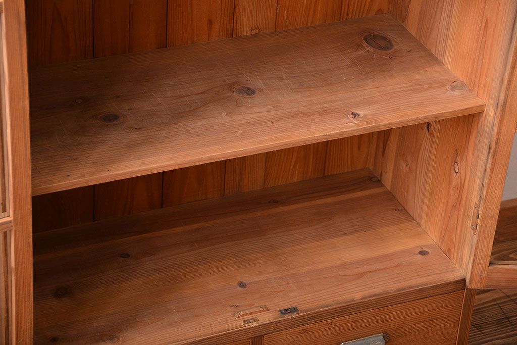 アンティーク家具　和製アンティーク　引き出し2杯付き!古い木製の収納棚