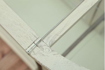 アンティーク家具　アンティークペイント　Rガラスのコーナーガラスケース