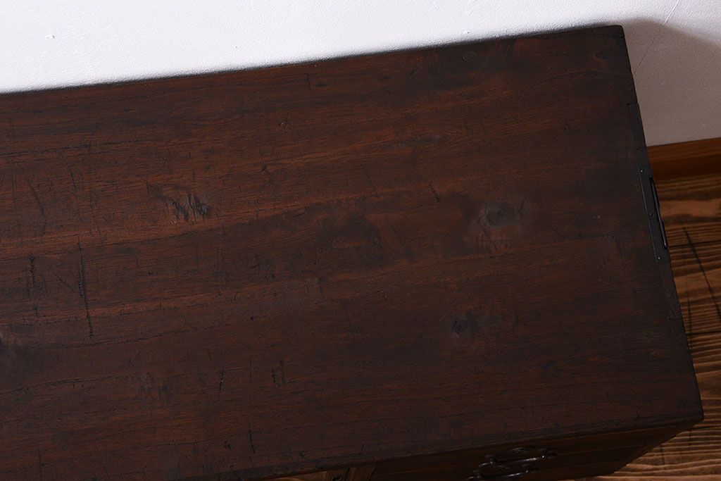 アンティーク家具　アンティーク　おしゃれな鉄脚付き!古い木製のテレビボード