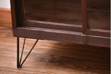 アンティーク家具　アンティーク　おしゃれな鉄脚付き!古い木製のテレビボード