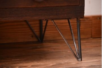 アンティーク家具　アンティーク　おしゃれな鉄脚付き!古い木製のテレビボード