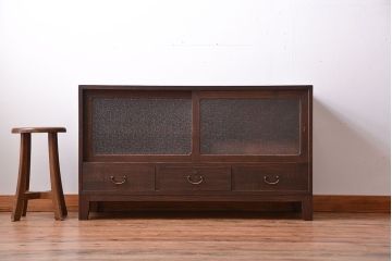 アンティーク家具　和製アンティーク　ダイヤガラス入り!古い木製のローボード