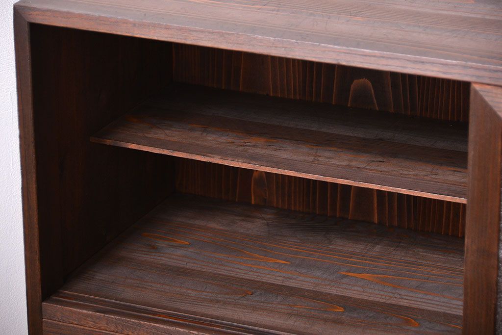 アンティーク家具　和製アンティーク　ダイヤガラス入り!古い木製のローボード