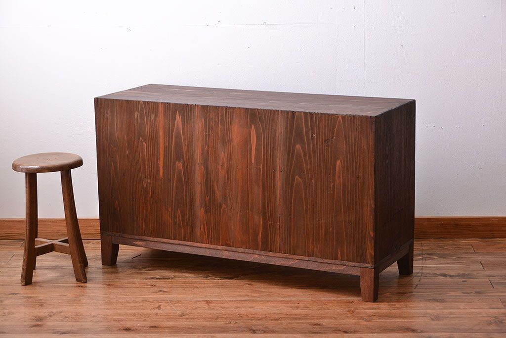 アンティーク家具　和製アンティーク　ダイヤガラス入り!古い木製のローボード