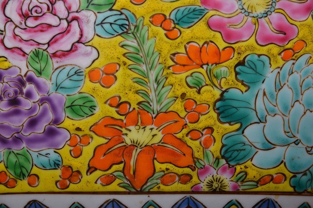 アンティーク雑貨　古民具・骨董　大正〜昭和初期　 十錦手火鉢 (手焙り)