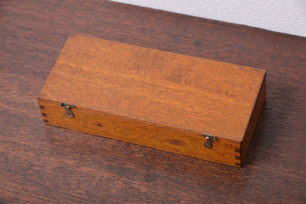 アンティーク雑貨　アンティーク　古い木製の小さな収納ケース
