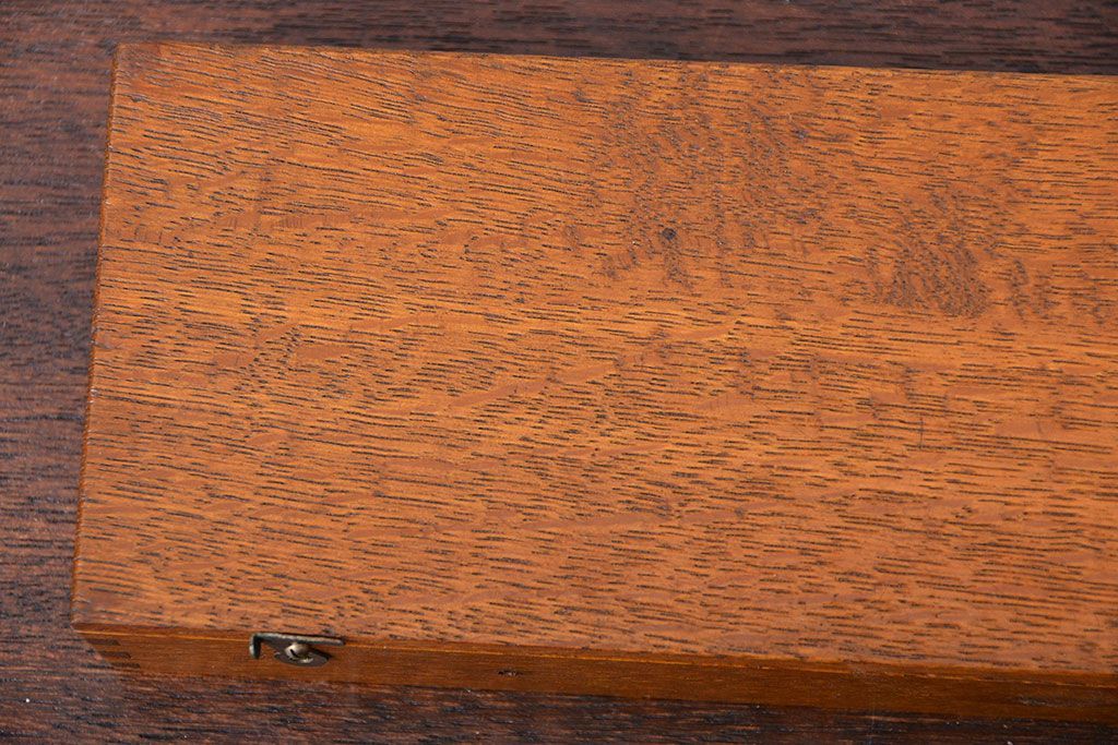 アンティーク雑貨　アンティーク　古い木製の小さな収納ケース