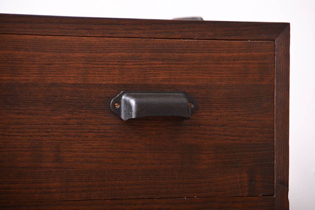 アンティーク家具　アンティーク　古い桐材の鉄脚付きローチェスト