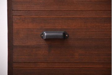 アンティーク家具　アンティーク　古い桐材の鉄脚付きローチェスト