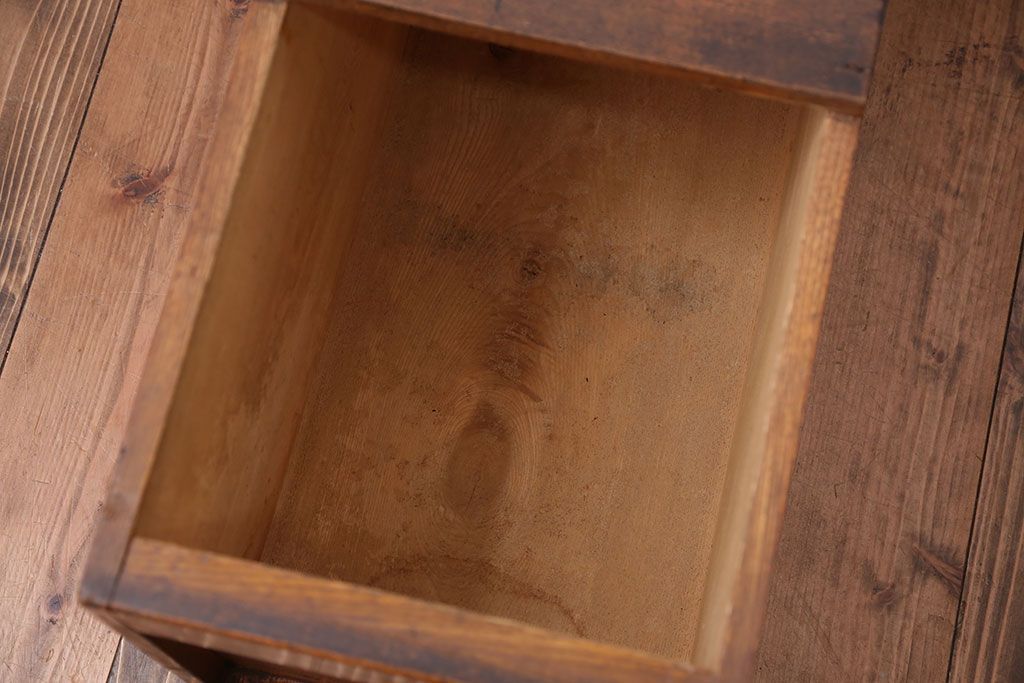 アンティーク雑貨　アンティーク　古い木製のナチュラルな収納箱
