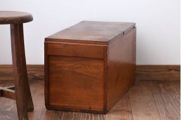 アンティーク雑貨　アンティーク　古い木製のナチュラルな収納箱