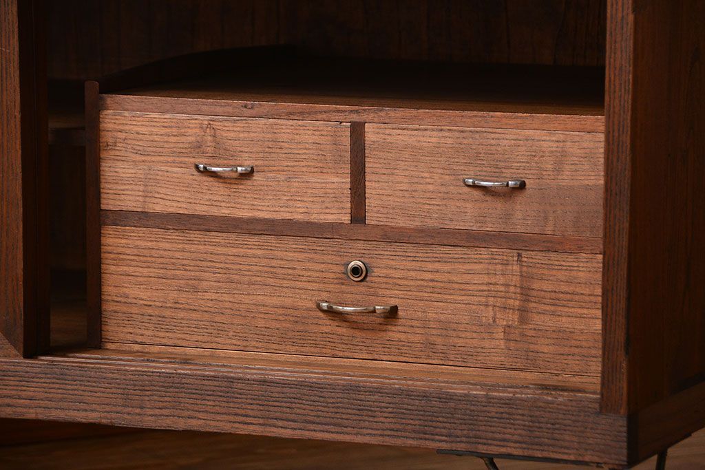 アンティーク家具　アンティーク　モールガラス入り!古い桐材の鉄脚付きローボード