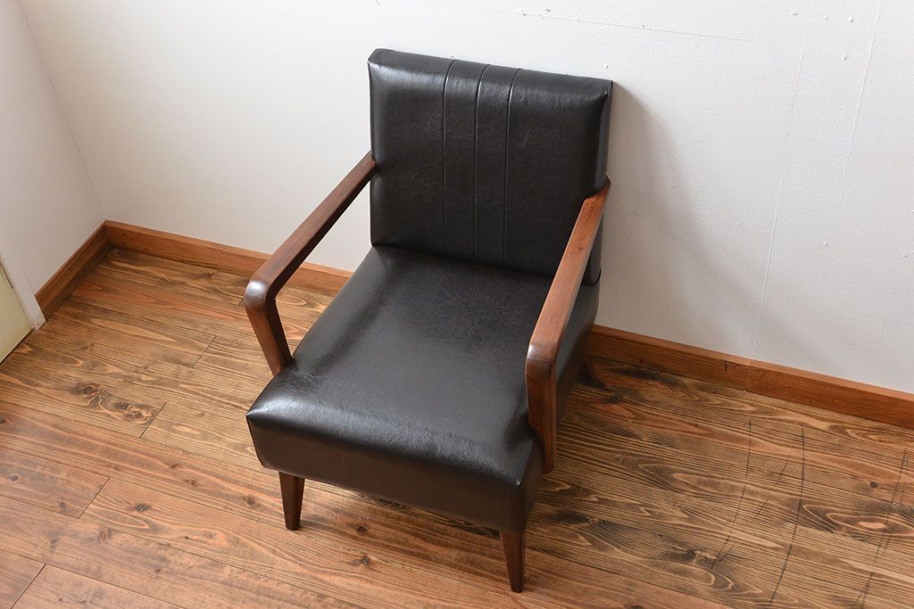 アンティーク家具　アンティーク　スタイリッシュでおしゃれな1人掛けアームソファ(1)