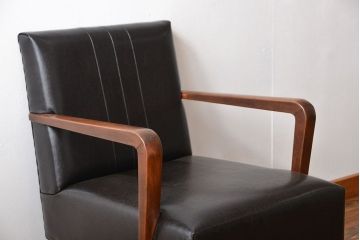 アンティーク家具　アンティーク　スタイリッシュでおしゃれな1人掛けアームソファ(1)