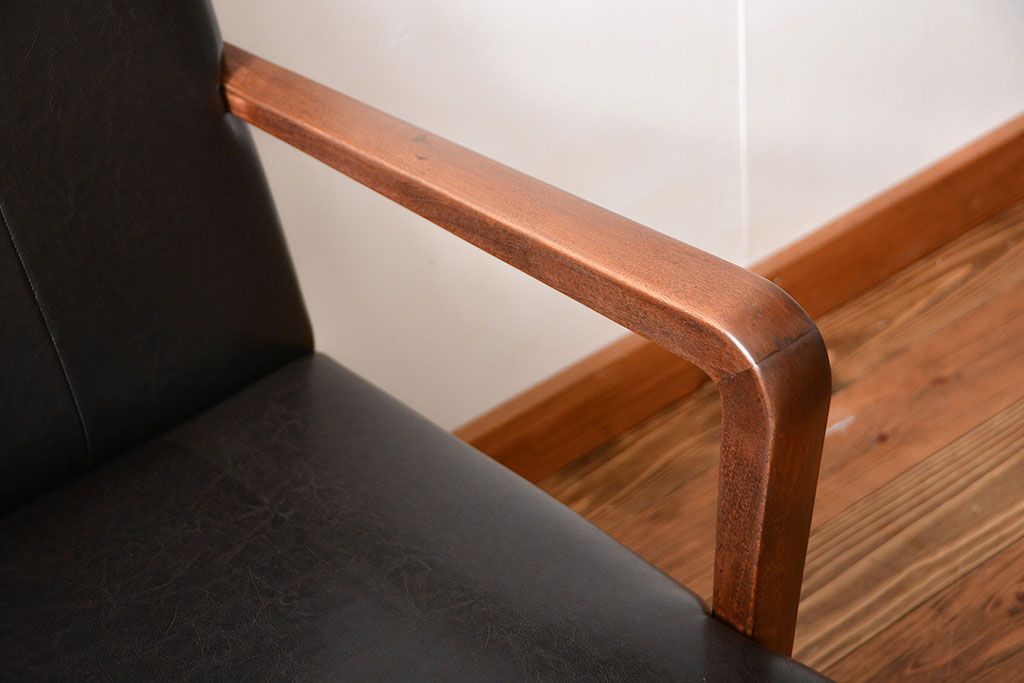 アンティーク家具　アンティーク　スタイリッシュでおしゃれな1人掛けアームソファ(1)