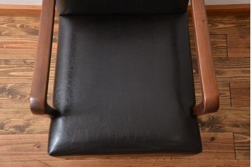 アンティーク家具　アンティーク　スタイリッシュでおしゃれな1人掛けアームソファ(1)