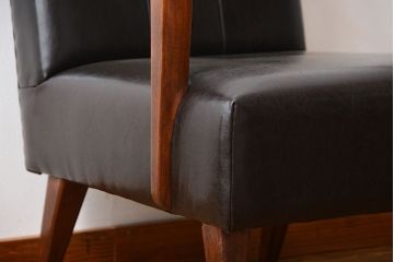 アンティーク家具　アンティーク　スタイリッシュでおしゃれな1人掛けアームソファ(1)