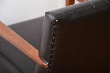 アンティーク家具　アンティーク　スタイリッシュでおしゃれな1人掛けアームソファ(1)