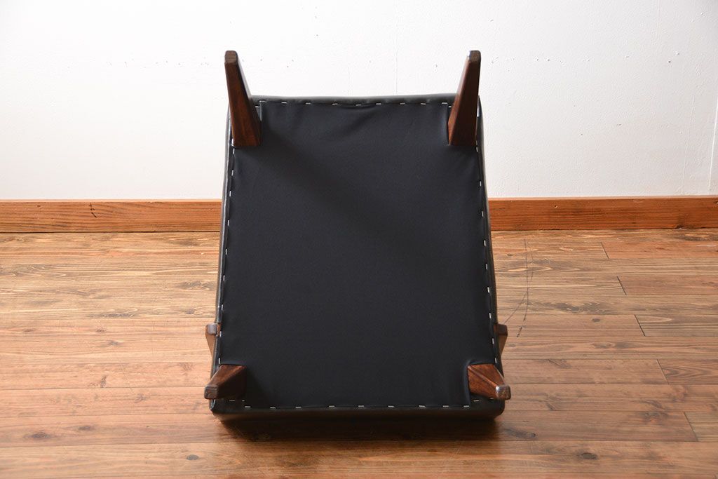 アンティーク家具　アンティーク　スタイリッシュでおしゃれな1人掛けアームソファ(1)