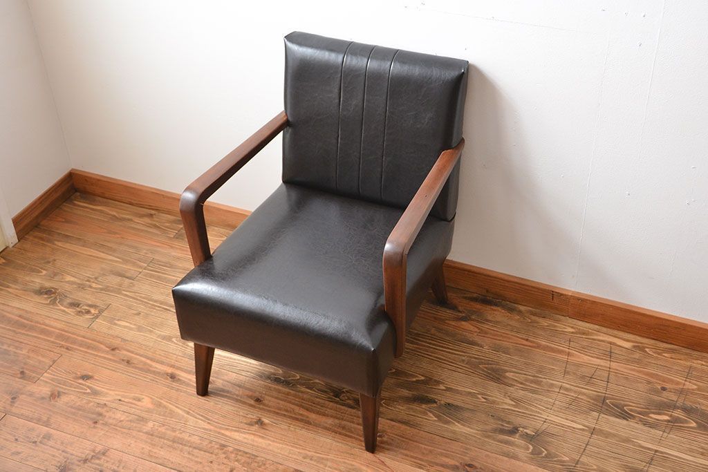 アンティーク家具　アンティーク　スタイリッシュでおしゃれな1人掛けアームソファ(2)