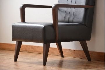 アンティーク家具　アンティーク　スタイリッシュでおしゃれな1人掛けアームソファ(2)