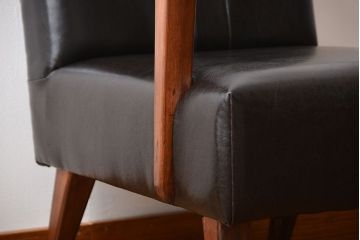 アンティーク家具　アンティーク　スタイリッシュでおしゃれな1人掛けアームソファ(2)