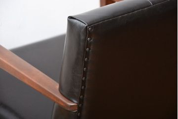 アンティーク家具　アンティーク　スタイリッシュでおしゃれな1人掛けアームソファ(2)