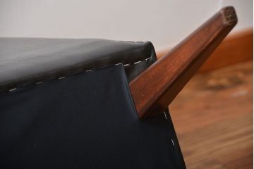 アンティーク家具　アンティーク　スタイリッシュでおしゃれな1人掛けアームソファ(2)