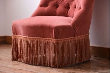 アンティーク家具　イギリスアンティーク　フリンジ付き1人掛けソファ