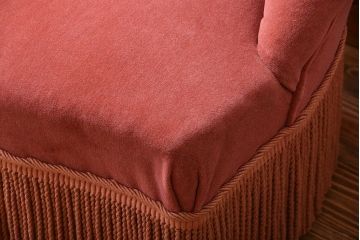 アンティーク家具　イギリスアンティーク　フリンジ付き1人掛けソファ