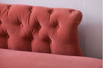 アンティーク家具　イギリスアンティーク　フリンジ付きカウチソファ